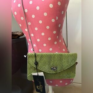 NWT Kiwi Leather Envelope crossbody on chain